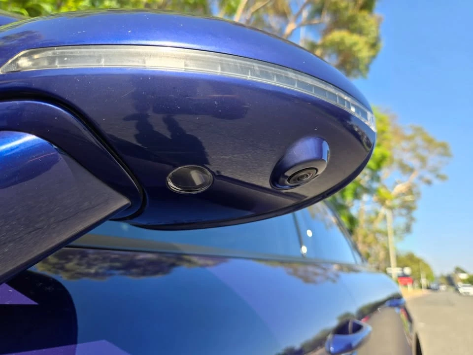 2022 Porsche Macan - Image 10 of 20