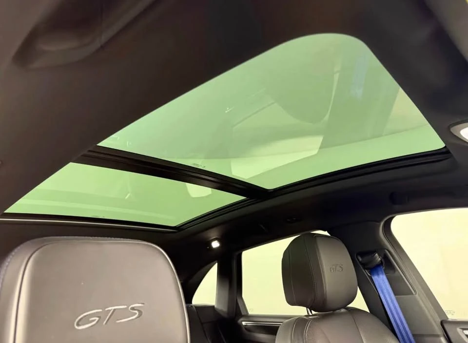 2022 Porsche Macan GTS - Image 11 of 12