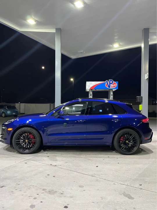 2022 Porsche Macan GTS - Image 12 of 15