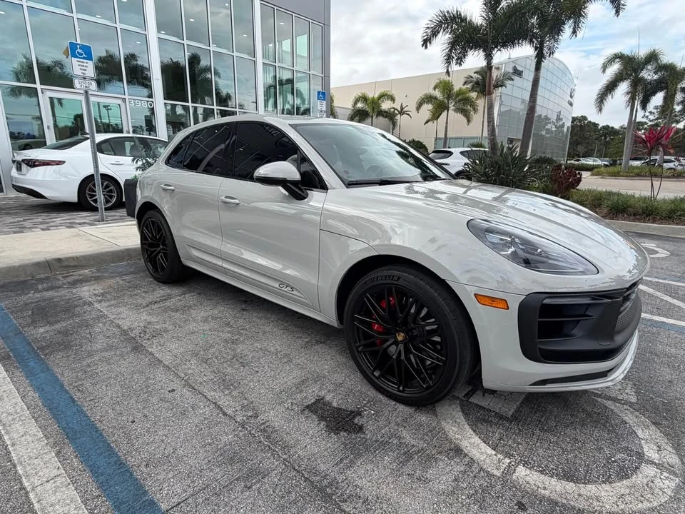 2022 Porsche Macan GTS - Image 2 of 11