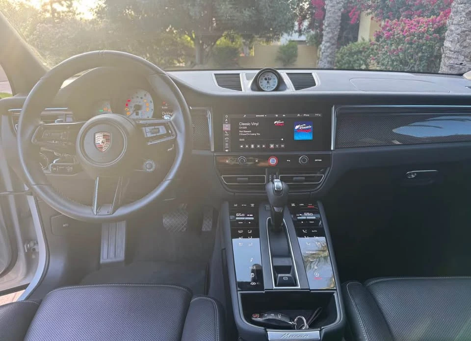 2022 Porsche Macan GTS - Image 14 of 19