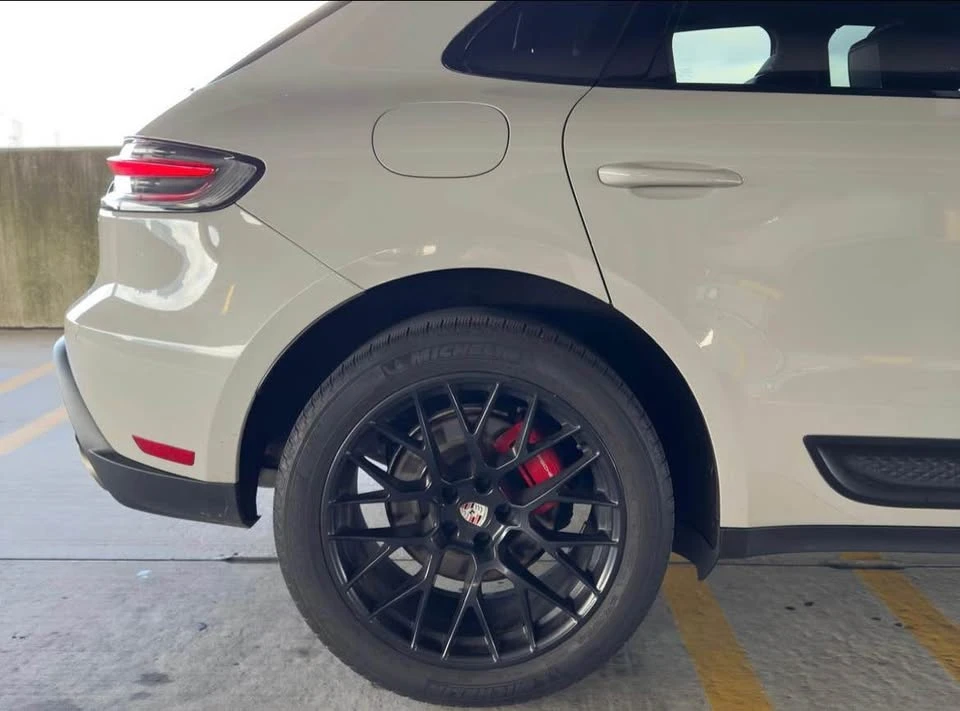 2022 Porsche Macan S - Image 9 of 14