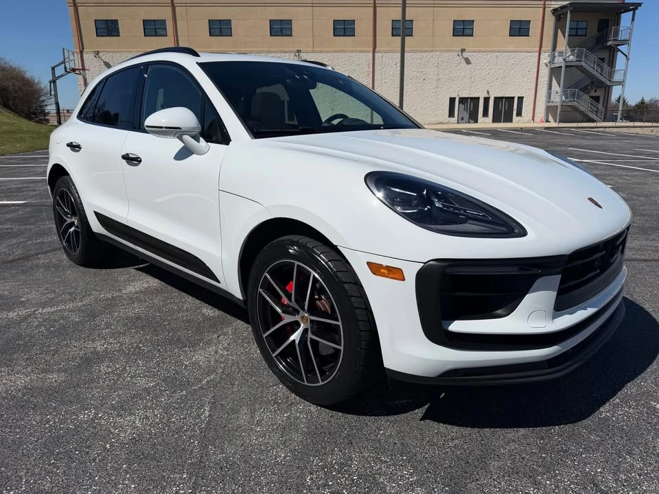 2022 Porsche Macan S - Image 5 of 19