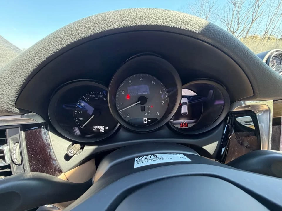 2022 Porsche Macan S - Image 15 of 19