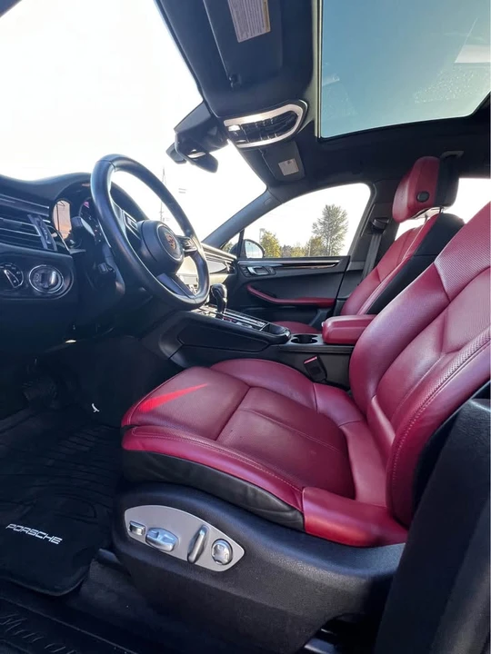 2022 Porsche Macan - Image 8 of 15
