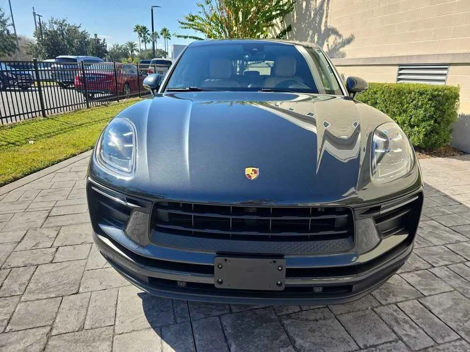 2022 Porsche Macan - Image 4 of 13