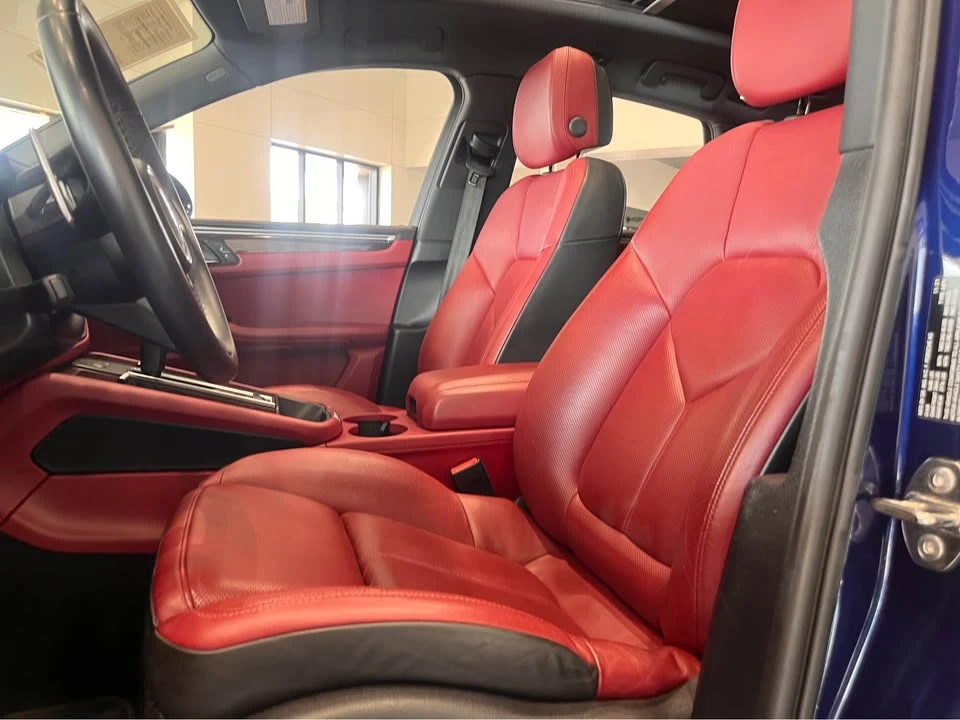 2022 Porsche Macan T - Image 10 of 18
