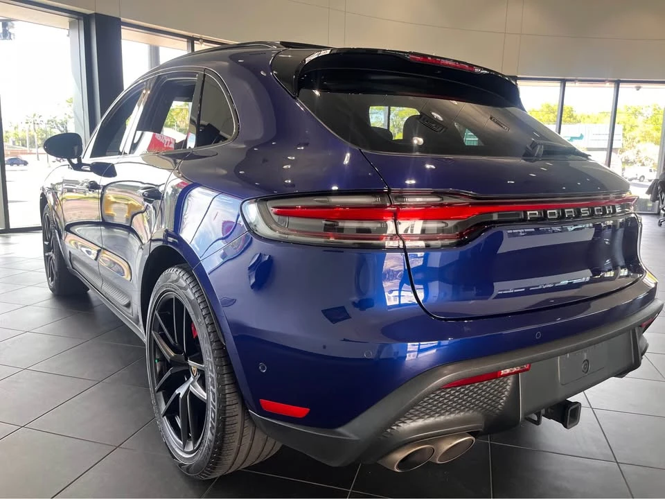 2022 Porsche Macan T - Image 7 of 18