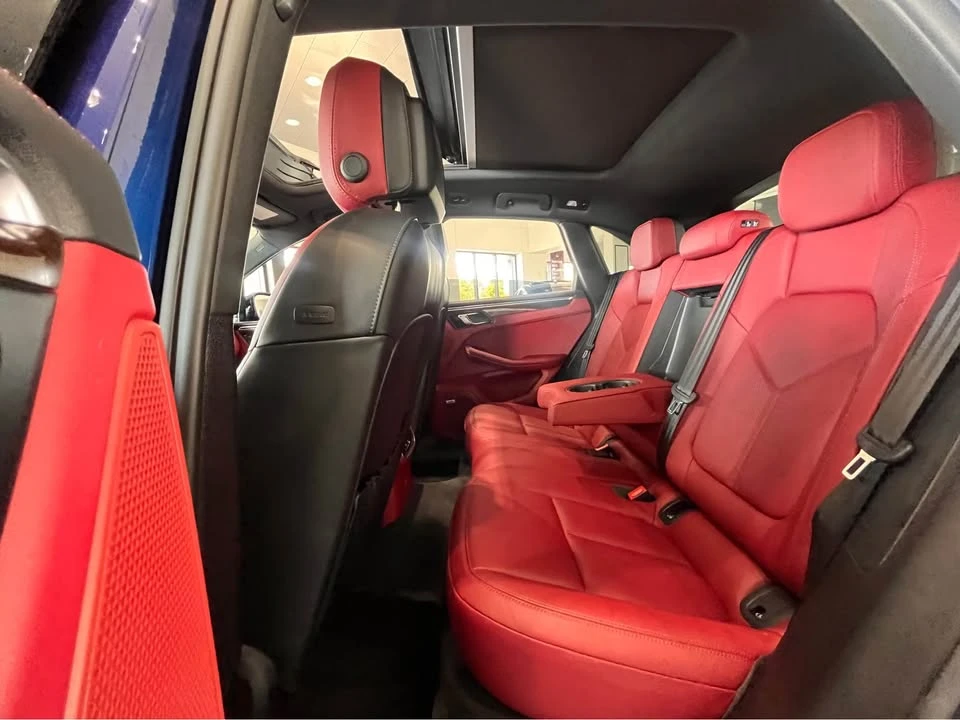 2022 Porsche Macan T - Image 12 of 18
