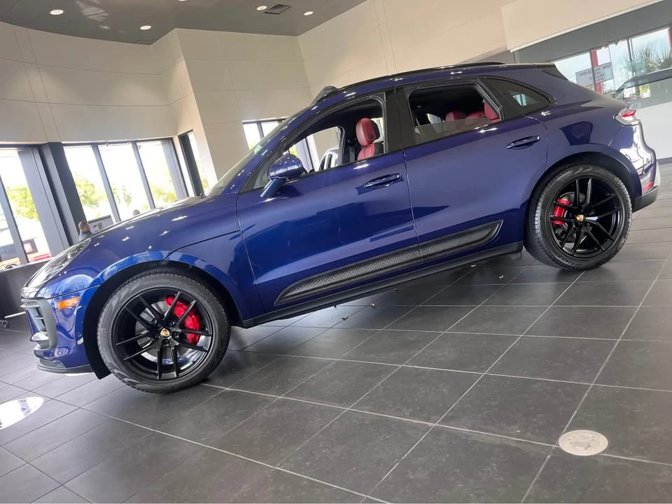 2022 Porsche Macan T - Image 8 of 18