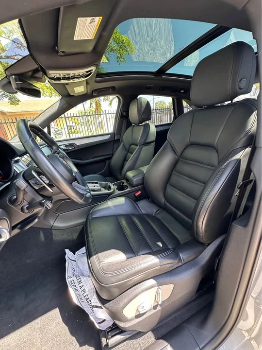 2022 Porsche Macan T - Image 10 of 12