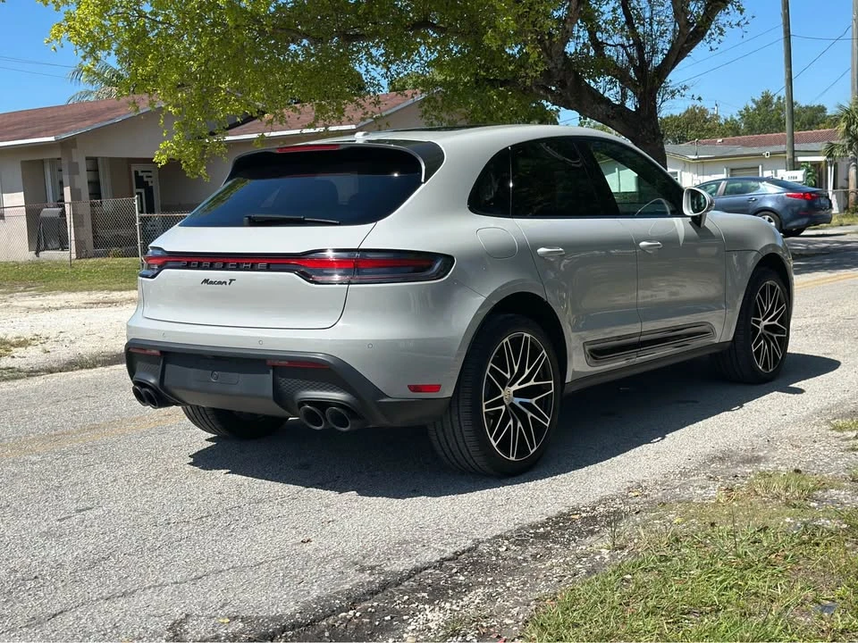 2022 Porsche Macan T - Image 4 of 12