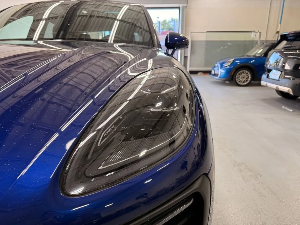 2022 Porsche Macan Turbo - Image 9 of 20