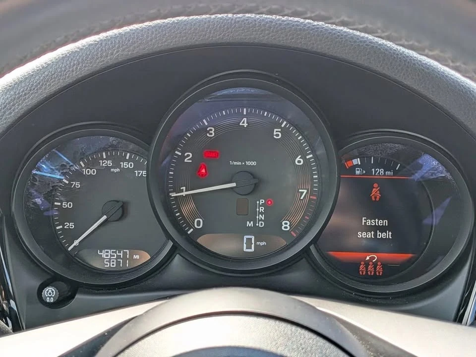 2022 Porsche Macan - Image 8 of 20