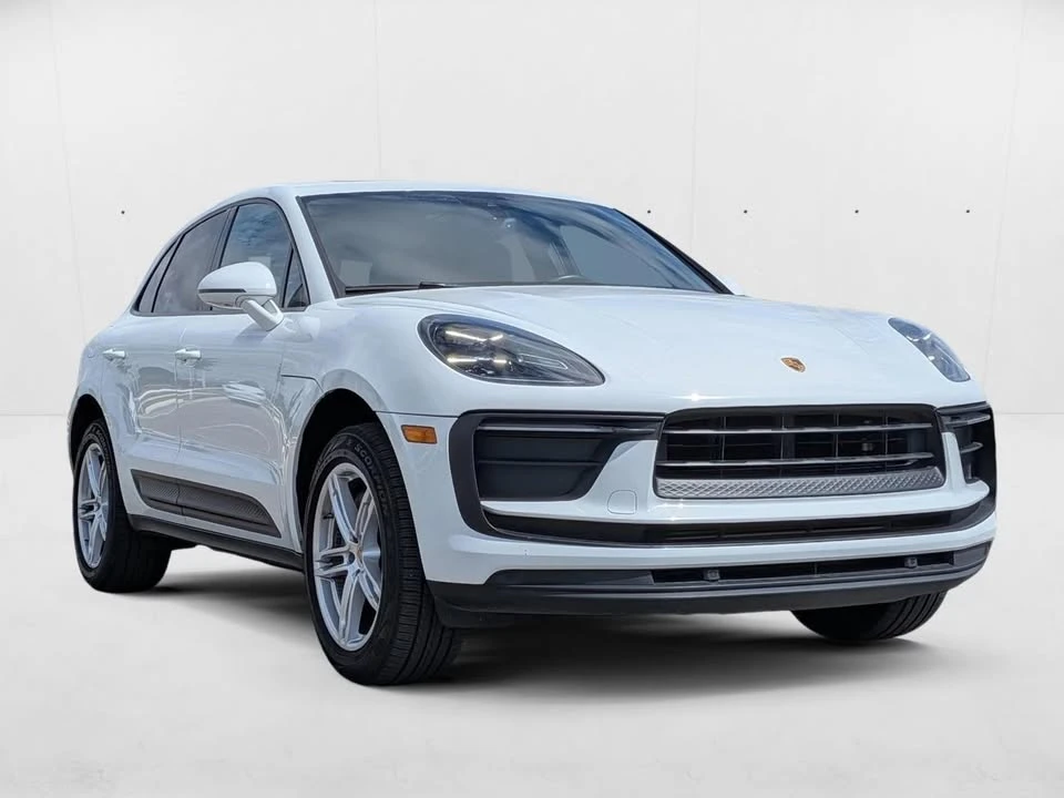 2022 Porsche Macan - Image 3 of 20