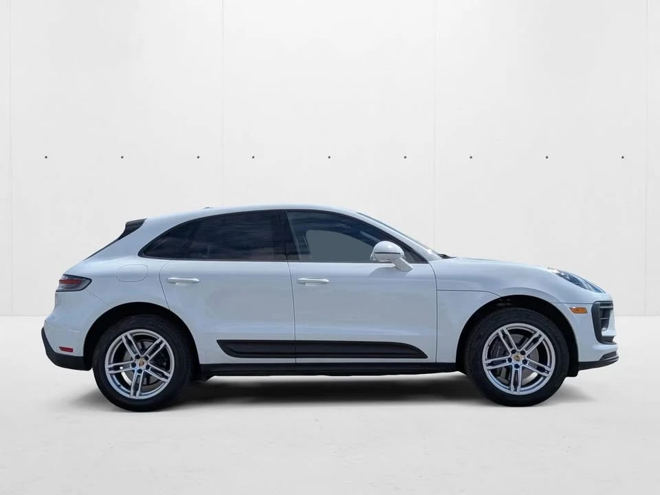 2022 Porsche Macan - Image 4 of 20