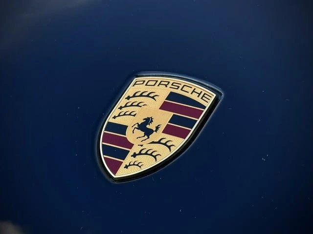 2022 Porsche Macan - Image 6 of 19