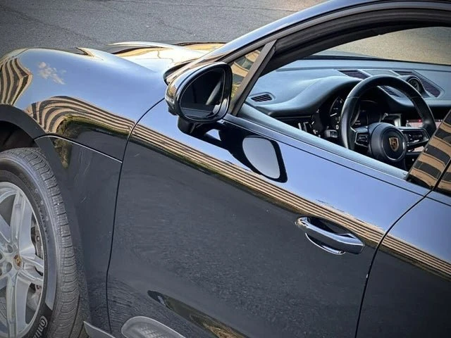 2022 Porsche Macan - Image 13 of 19