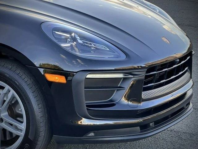 2022 Porsche Macan - Image 4 of 19