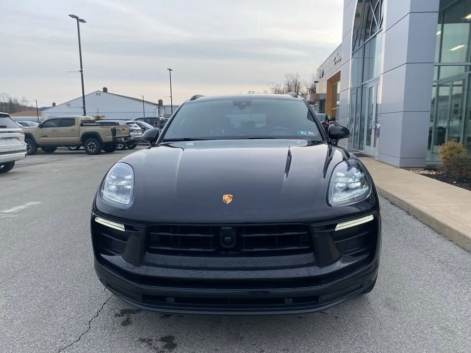 2022 Porsche Macan - Image 6 of 20