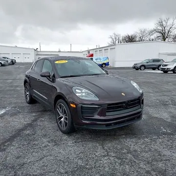 2022 Porsche Macan Base