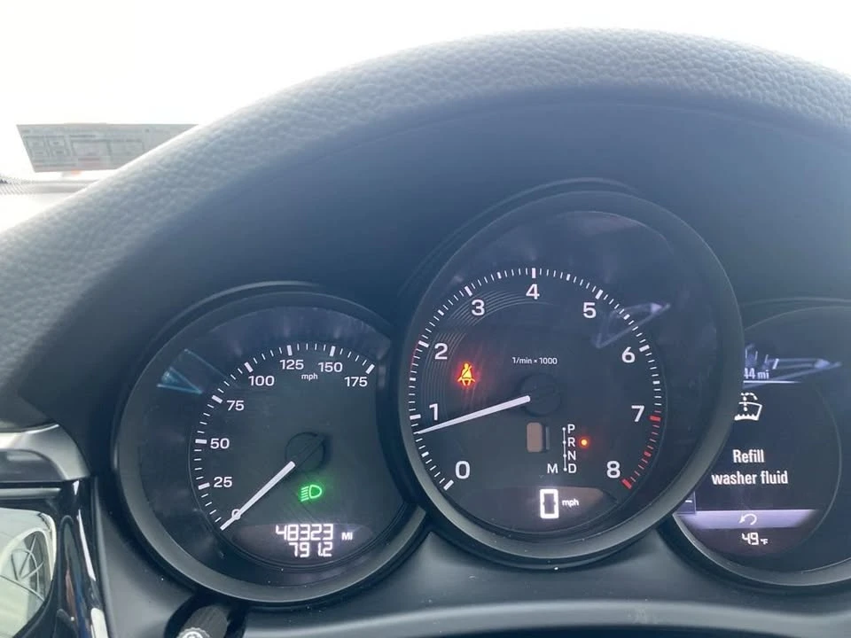 2022 Porsche Macan - Image 19 of 20