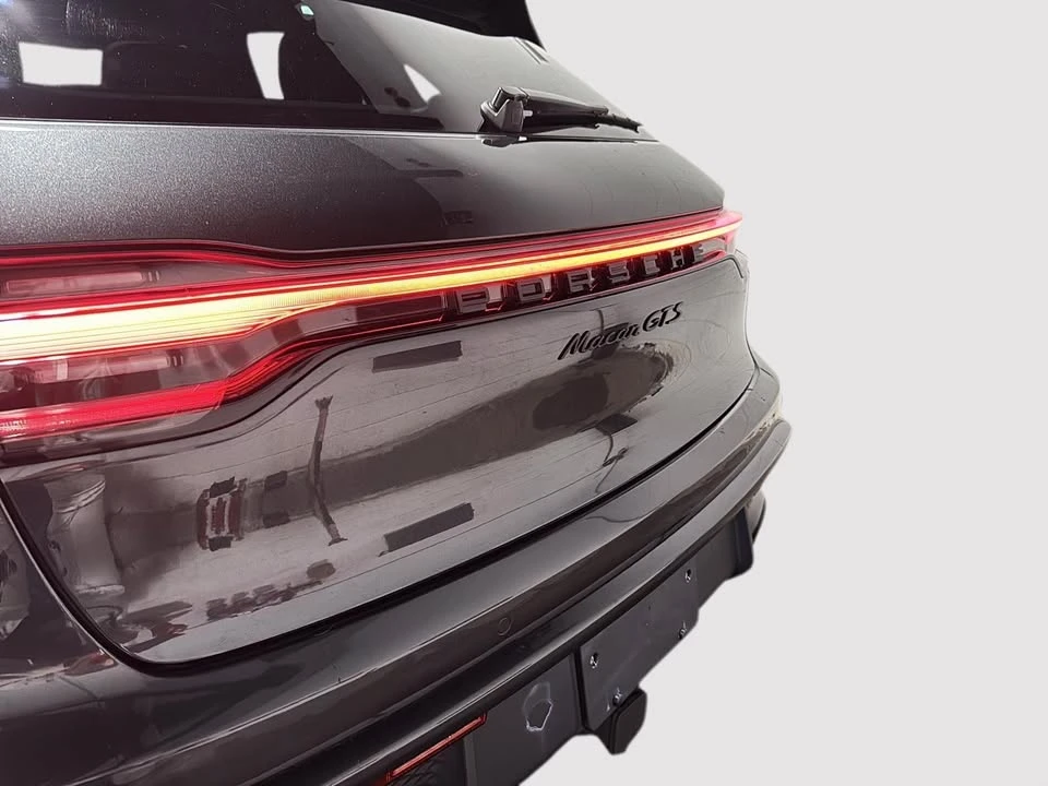 2022 Porsche Macan GTS - Image 6 of 17