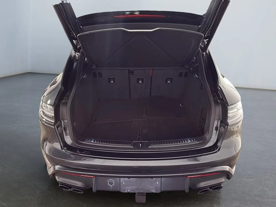 2022 Porsche Macan GTS - Image 7 of 17