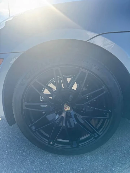 2022 Porsche Macan GTS - Image 5 of 10