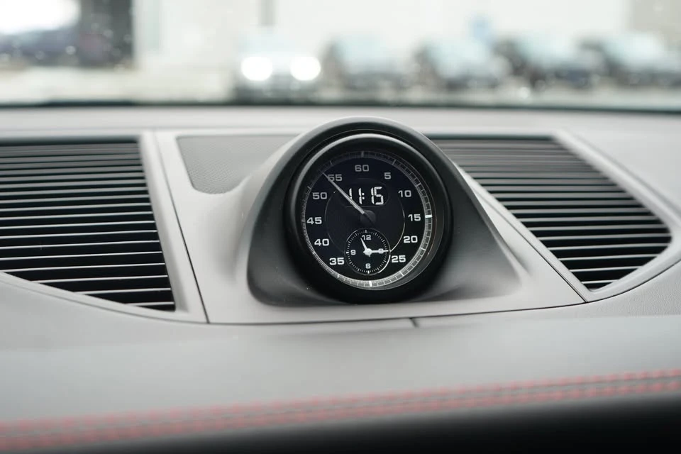 2022 Porsche Macan GTS - Image 8 of 20