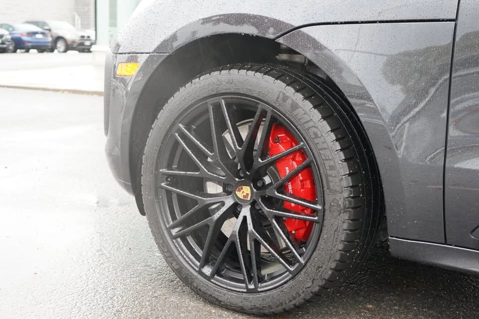 2022 Porsche Macan GTS - Image 15 of 20