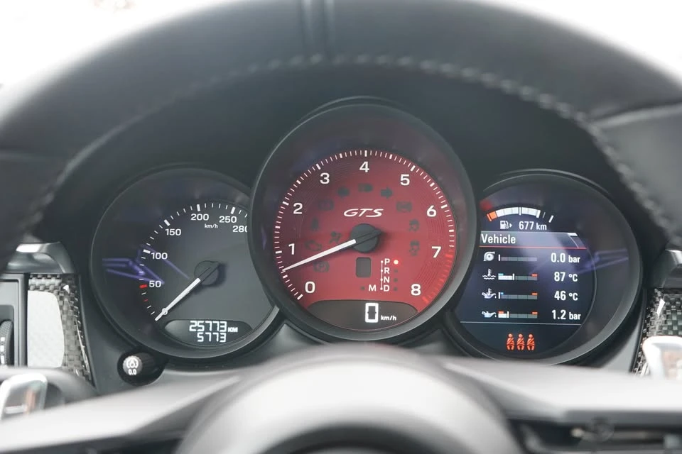 2022 Porsche Macan GTS - Image 9 of 20