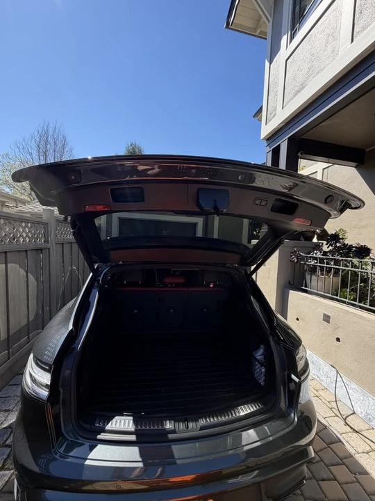 2022 Porsche Macan GTS - Image 3 of 10