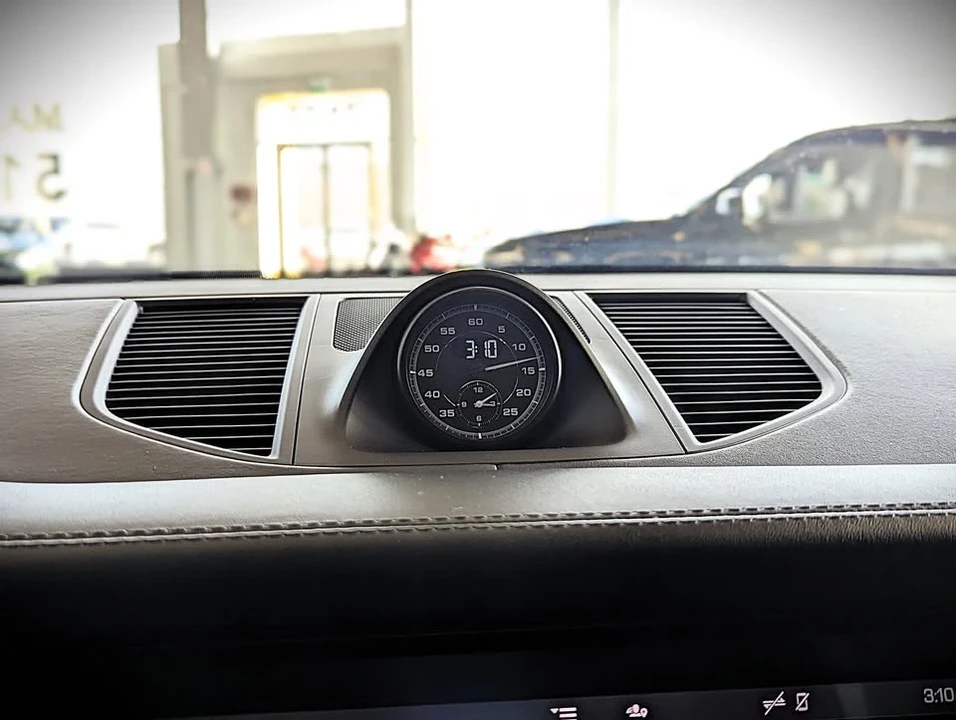 2022 Porsche Macan GTS - Image 15 of 20
