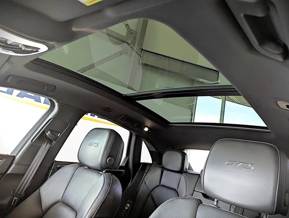 2022 Porsche Macan GTS - Image 19 of 20