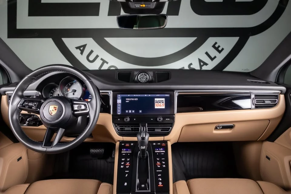 2022 Porsche Macan S - Image 7 of 12