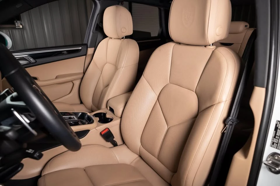 2022 Porsche Macan S - Image 6 of 12