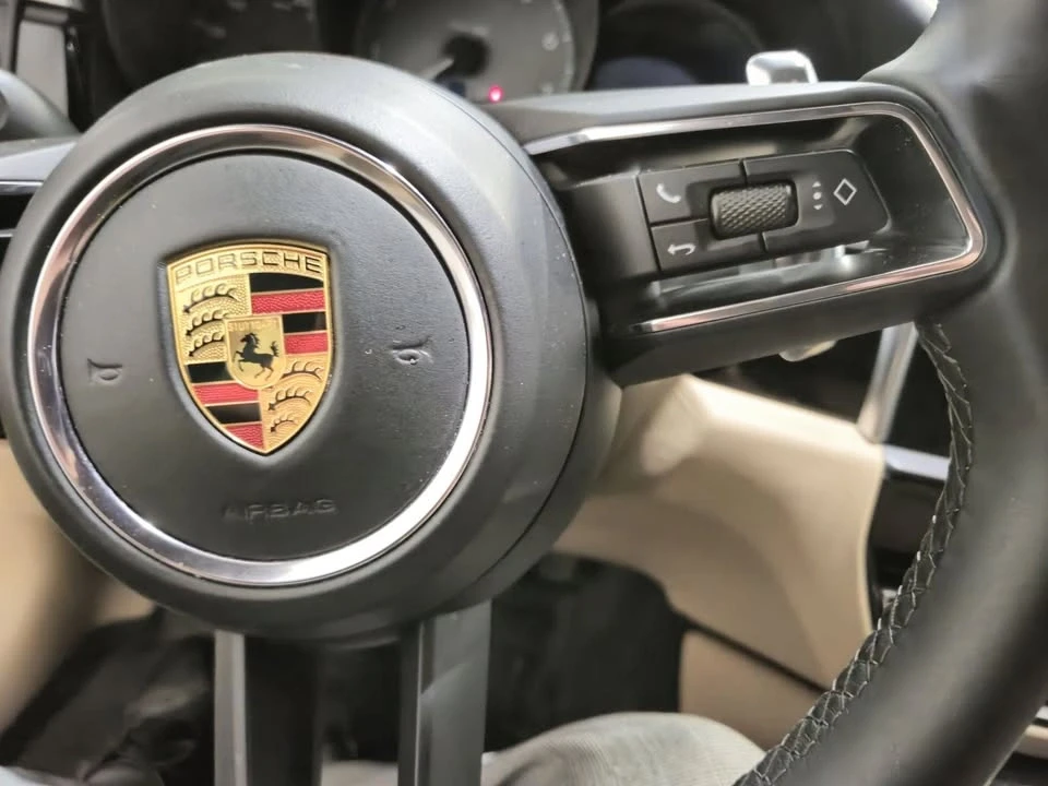 2022 Porsche Macan S - Image 9 of 18