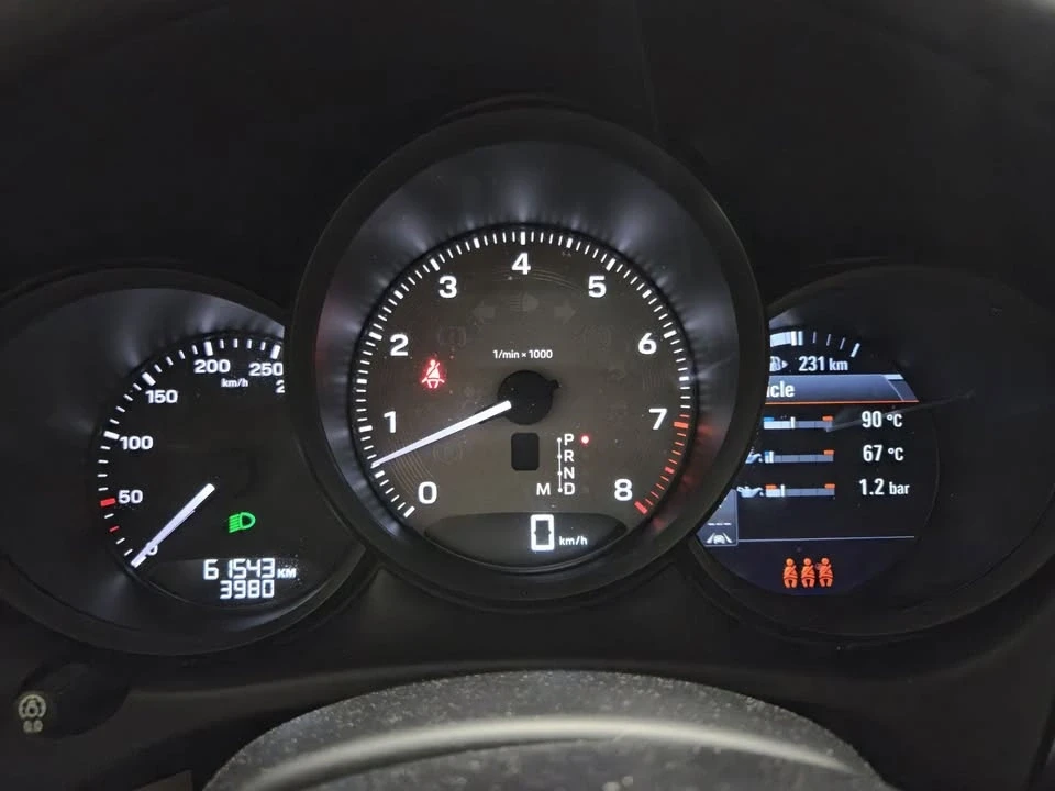 2022 Porsche Macan S - Image 10 of 18
