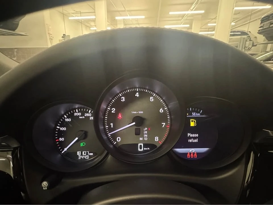 2022 Porsche Macan S - Image 4 of 11