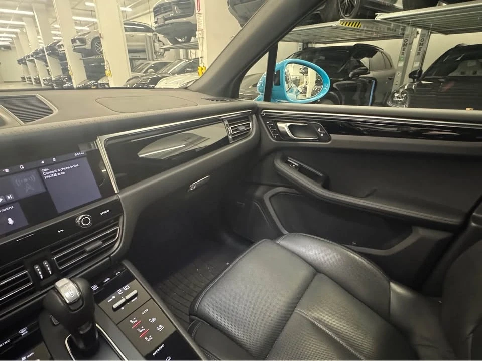 2022 Porsche Macan S - Image 9 of 11