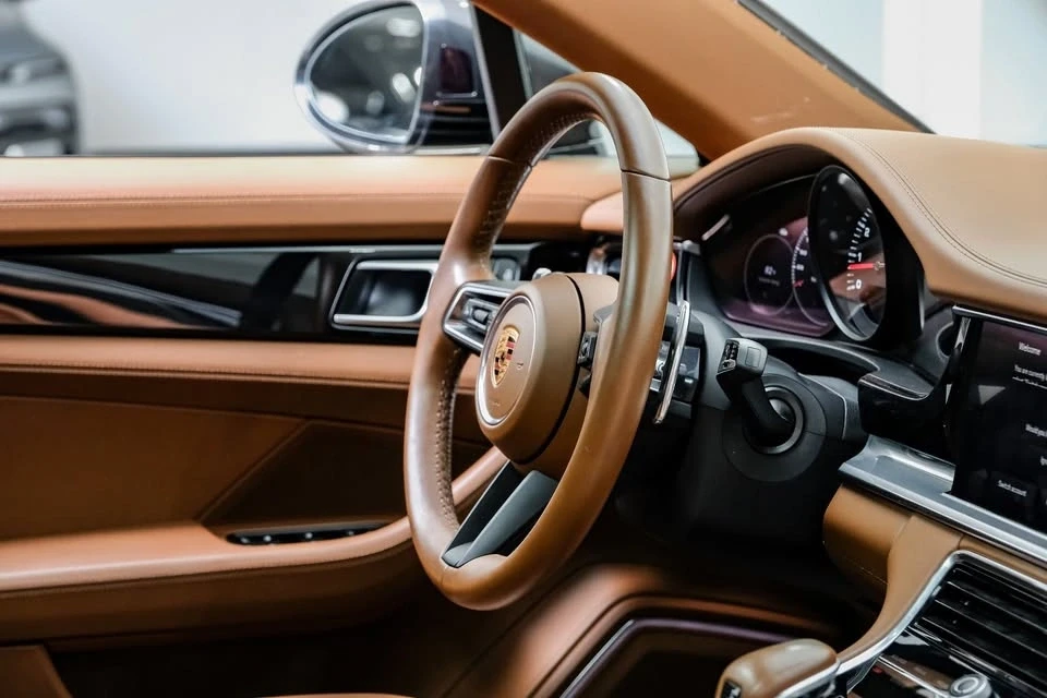 2022 Porsche 971 Panamera - Image 18 of 19