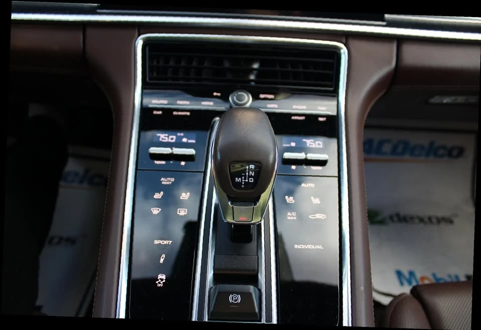 2022 Porsche 976 Panamera - Image 9 of 9
