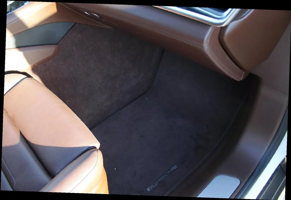 2022 Porsche 976 Panamera - Image 4 of 9