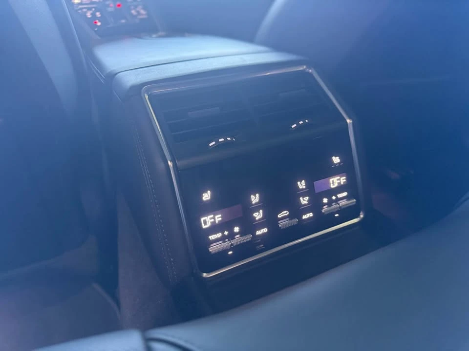 2022 Porsche 971 Panamera - Image 19 of 19