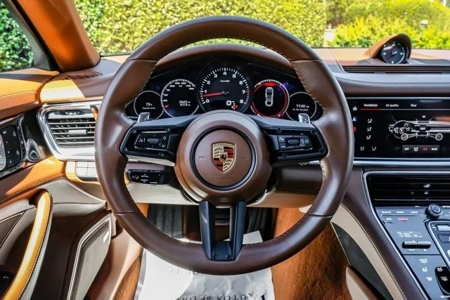 2022 Porsche 976 Panamera - Image 16 of 17
