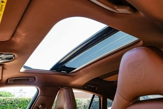 2022 Porsche 976 Panamera - Image 6 of 17