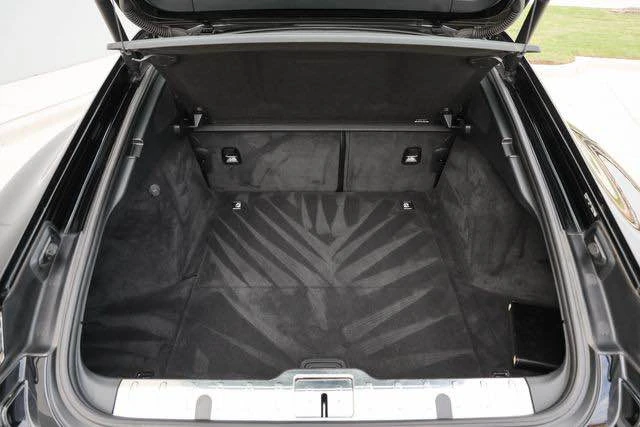 2022 Porsche 971 Panamera - Image 19 of 20