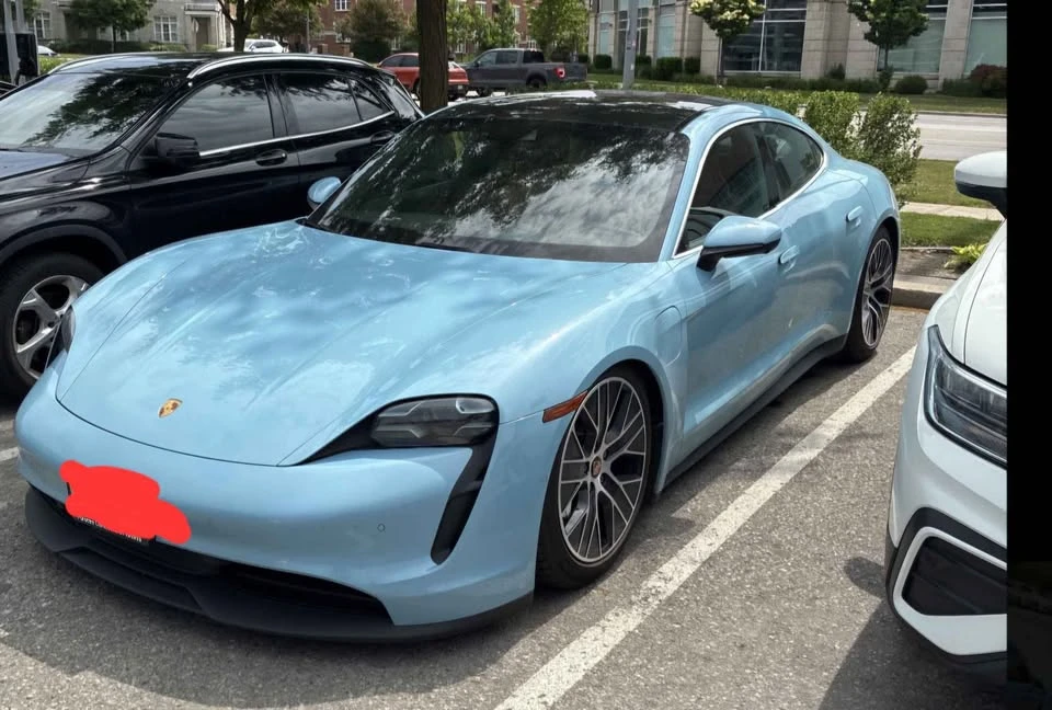 2022 Porsche Taycan - Image 2 of 4