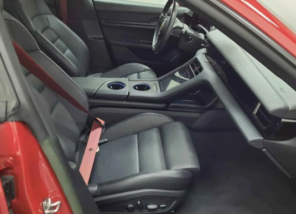 2022 Porsche Taycan - Image 2 of 4